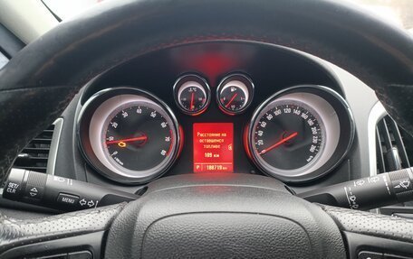 Opel Astra J, 2013 год, 800 000 рублей, 10 фотография