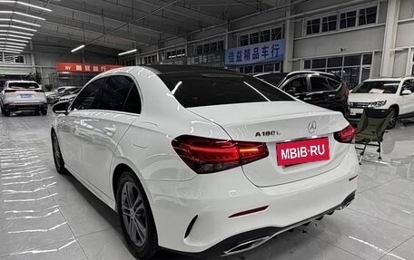 Mercedes-Benz A-Класс, 2022 год, 2 356 000 рублей, 2 фотография