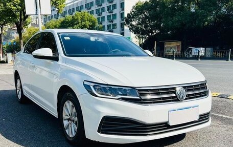 Volkswagen Bora, 2023 год, 1 330 000 рублей, 1 фотография