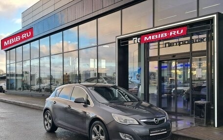 Opel Astra J, 2011 год, 525 000 рублей, 1 фотография