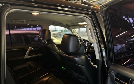 Toyota Land Cruiser 200, 2012 год, 4 250 000 рублей, 7 фотография