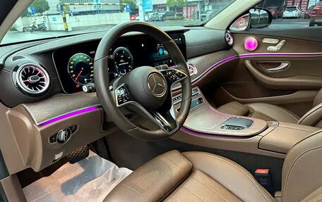 Mercedes-Benz E-Класс, 2023 год, 5 000 999 рублей, 10 фотография