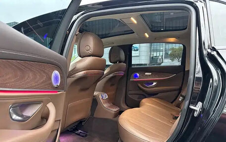 Mercedes-Benz E-Класс, 2023 год, 5 000 999 рублей, 18 фотография