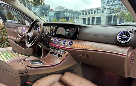 Mercedes-Benz E-Класс, 2023 год, 5 000 999 рублей, 13 фотография