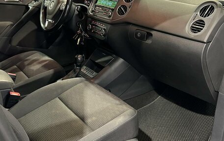 Volkswagen Tiguan I, 2011 год, 1 355 000 рублей, 13 фотография