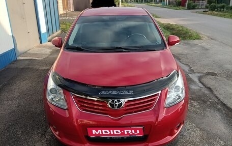 Toyota Avensis III рестайлинг, 2010 год, 1 050 000 рублей, 1 фотография