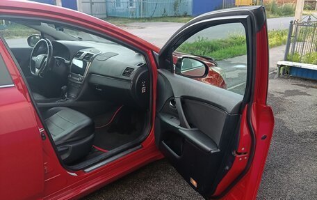 Toyota Avensis III рестайлинг, 2010 год, 1 050 000 рублей, 5 фотография