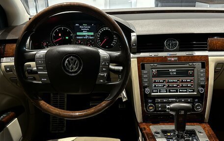 Volkswagen Phaeton I рестайлинг, 2012 год, 1 680 000 рублей, 13 фотография