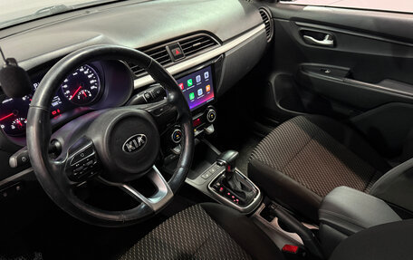 KIA Rio IV, 2018 год, 1 371 000 рублей, 6 фотография