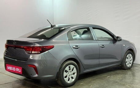 KIA Rio IV, 2018 год, 1 371 000 рублей, 4 фотография