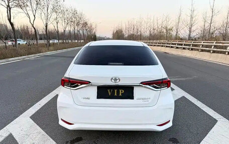 Toyota Corolla, 2021 год, 1 095 000 рублей, 5 фотография