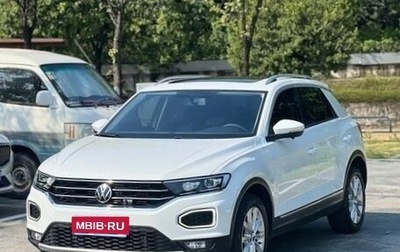 Volkswagen T-Roc I, 2022 год, 1 550 000 рублей, 1 фотография