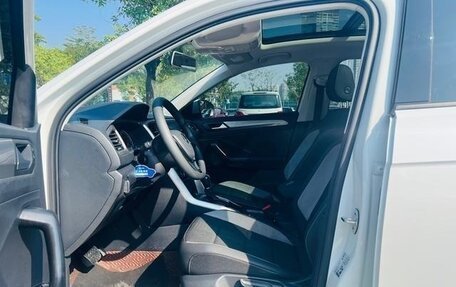 Volkswagen T-Roc I, 2022 год, 1 550 000 рублей, 7 фотография