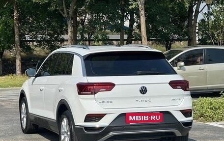 Volkswagen T-Roc I, 2022 год, 1 550 000 рублей, 5 фотография