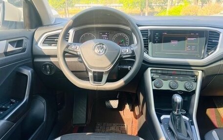 Volkswagen T-Roc I, 2022 год, 1 550 000 рублей, 12 фотография