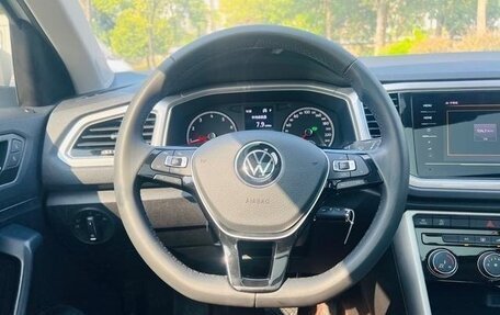 Volkswagen T-Roc I, 2022 год, 1 550 000 рублей, 13 фотография