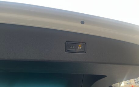 Volkswagen Tiguan II, 2020 год, 2 550 000 рублей, 12 фотография