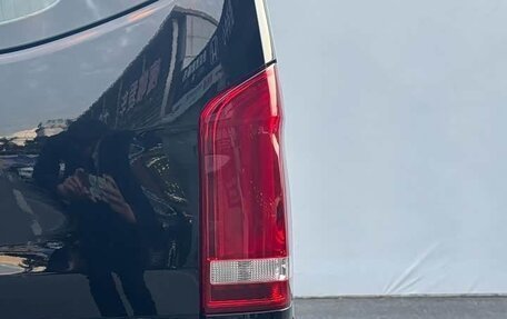 Mercedes-Benz Vito, 2021 год, 5 729 000 рублей, 5 фотография