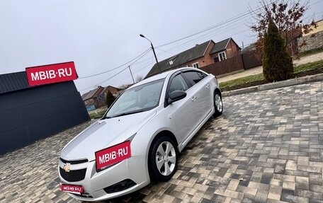 Chevrolet Cruze II, 2011 год, 820 000 рублей, 1 фотография
