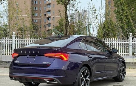 Skoda Octavia IV, 2021 год, 2 200 000 рублей, 4 фотография