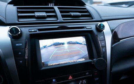 Toyota Camry, 2017 год, 2 140 000 рублей, 17 фотография