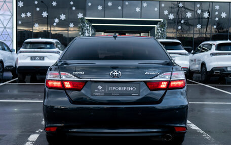 Toyota Camry, 2017 год, 2 140 000 рублей, 6 фотография