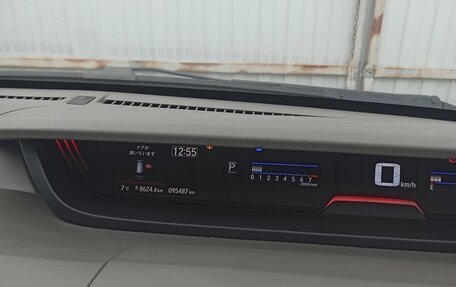 Honda Freed II, 2018 год, 1 550 000 рублей, 4 фотография