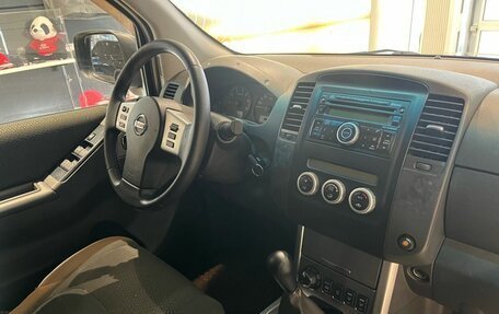 Nissan Navara (Frontier), 2010 год, 999 000 рублей, 12 фотография