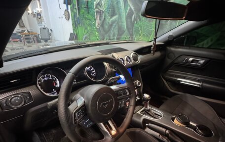 Ford Mustang VI рестайлинг, 2020 год, 5 фотография