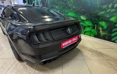 Ford Mustang VI рестайлинг, 2020 год, 3 фотография