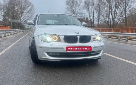 BMW 1 серия, 2007 год, 950 000 рублей, 7 фотография