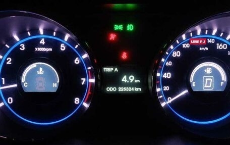 Hyundai Sonata VI, 2011 год, 1 000 000 рублей, 11 фотография