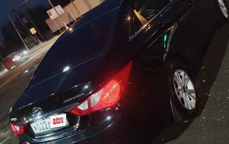 Hyundai Sonata VI, 2011 год, 1 000 000 рублей, 4 фотография