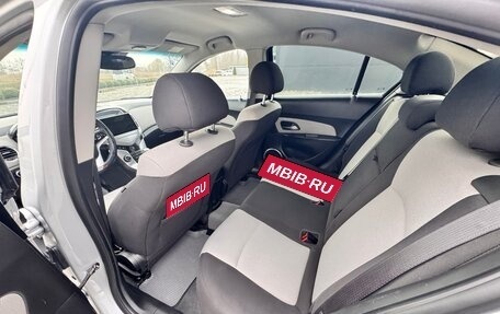 Chevrolet Cruze II, 2011 год, 820 000 рублей, 18 фотография