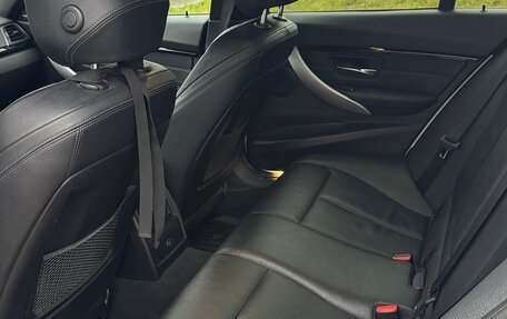 BMW 3 серия, 2018 год, 3 050 000 рублей, 14 фотография