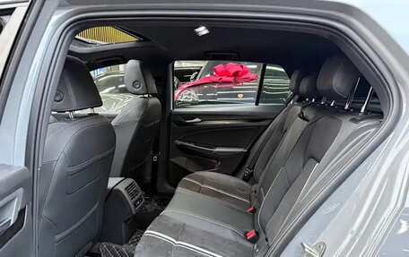 Volkswagen Golf VIII, 2021 год, 1 849 111 рублей, 21 фотография