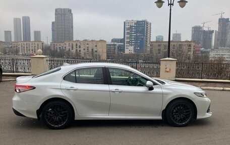 Toyota Camry, 2020 год, 3 250 000 рублей, 1 фотография