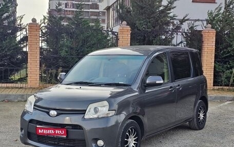 Toyota Sienta I, 2012 год, 1 050 000 рублей, 1 фотография