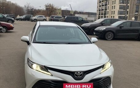 Toyota Camry, 2020 год, 3 250 000 рублей, 3 фотография