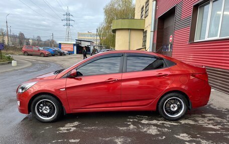 Hyundai Solaris II рестайлинг, 2014 год, 1 100 000 рублей, 2 фотография