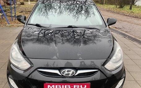 Hyundai Solaris II рестайлинг, 2012 год, 750 000 рублей, 7 фотография