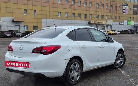 Opel Astra J, 2013 год, 580 000 рублей, 6 фотография