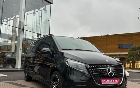 Mercedes-Benz V-Класс, 2024 год, 15 500 000 рублей, 2 фотография