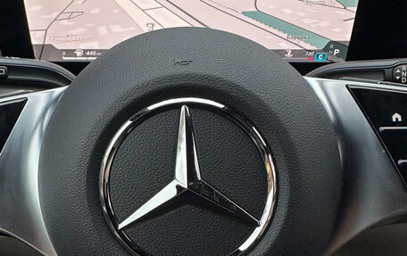 Mercedes-Benz V-Класс, 2024 год, 15 500 000 рублей, 21 фотография