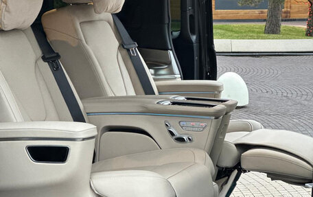 Mercedes-Benz V-Класс, 2024 год, 15 500 000 рублей, 39 фотография