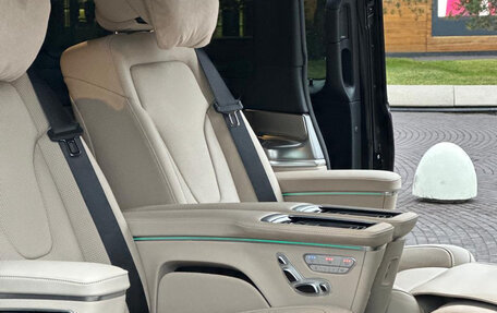 Mercedes-Benz V-Класс, 2024 год, 15 500 000 рублей, 38 фотография