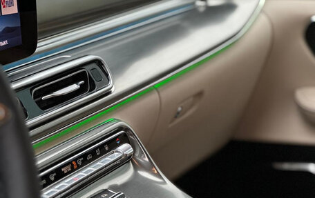 Mercedes-Benz V-Класс, 2024 год, 15 500 000 рублей, 28 фотография