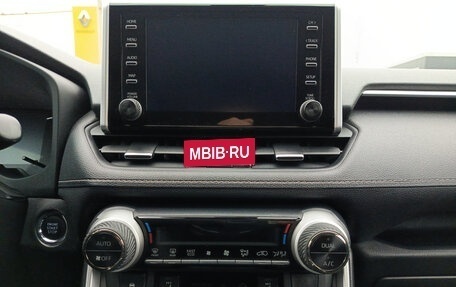 Toyota RAV4, 2021 год, 3 340 000 рублей, 18 фотография