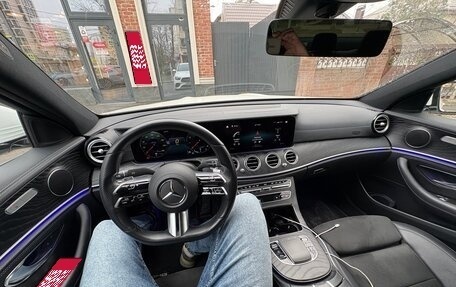 Mercedes-Benz E-Класс, 2020 год, 4 450 000 рублей, 1 фотография