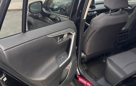 Toyota RAV4, 2020 год, 3 150 000 рублей, 6 фотография